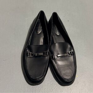 🖤 Black loafers 🖤